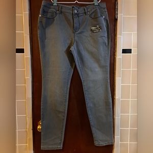 Relativity jeans size 16. Regular fit